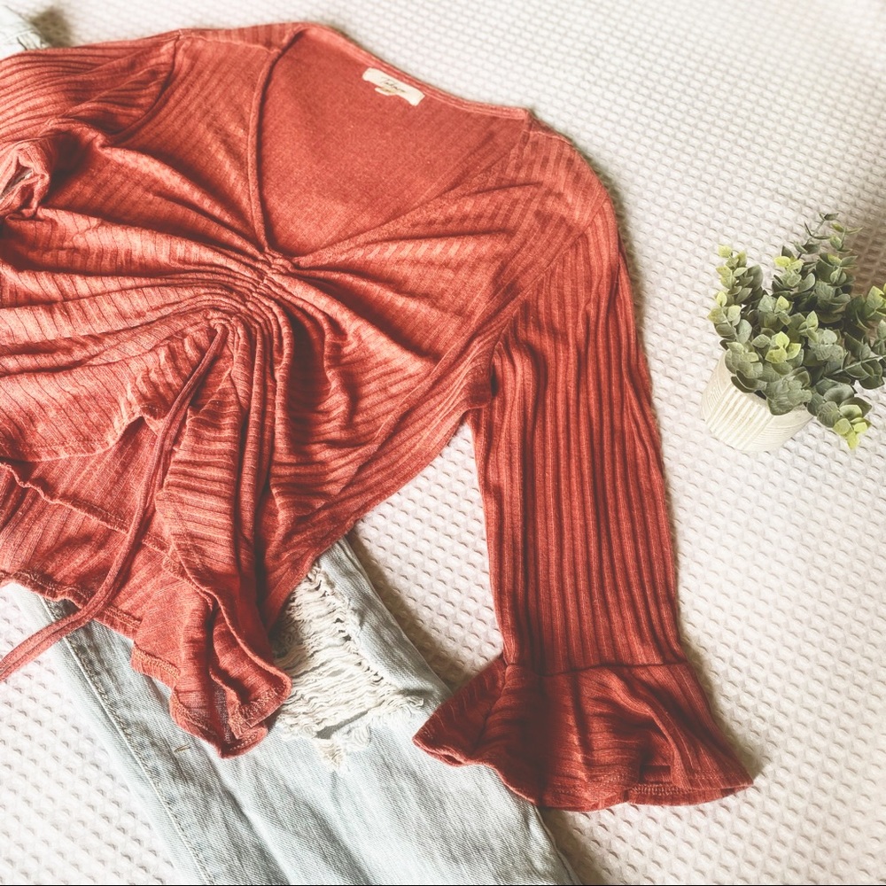 Women’s pink/mauve top/croptop